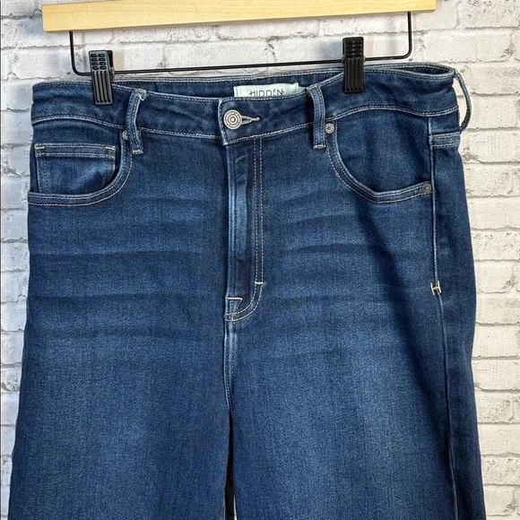 Hidden Women’s Straight Leg Jeans in Dark Indigo - Picture 4 of 9